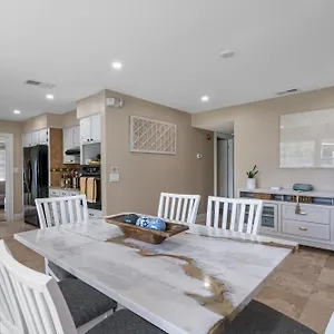 https://tranquil-paradise-4br-2-miles-to-bucs-stadium.hotelstampa.org