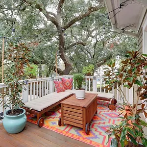 Park Avenue Treehouse Holiday home